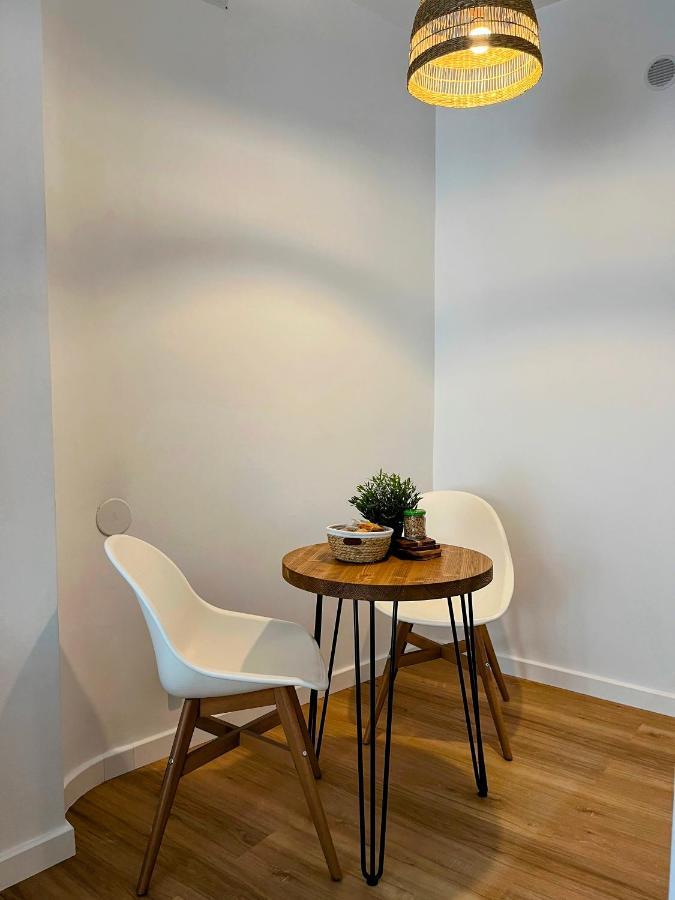 Sunshine Getaway - Stylish In The Heart Of