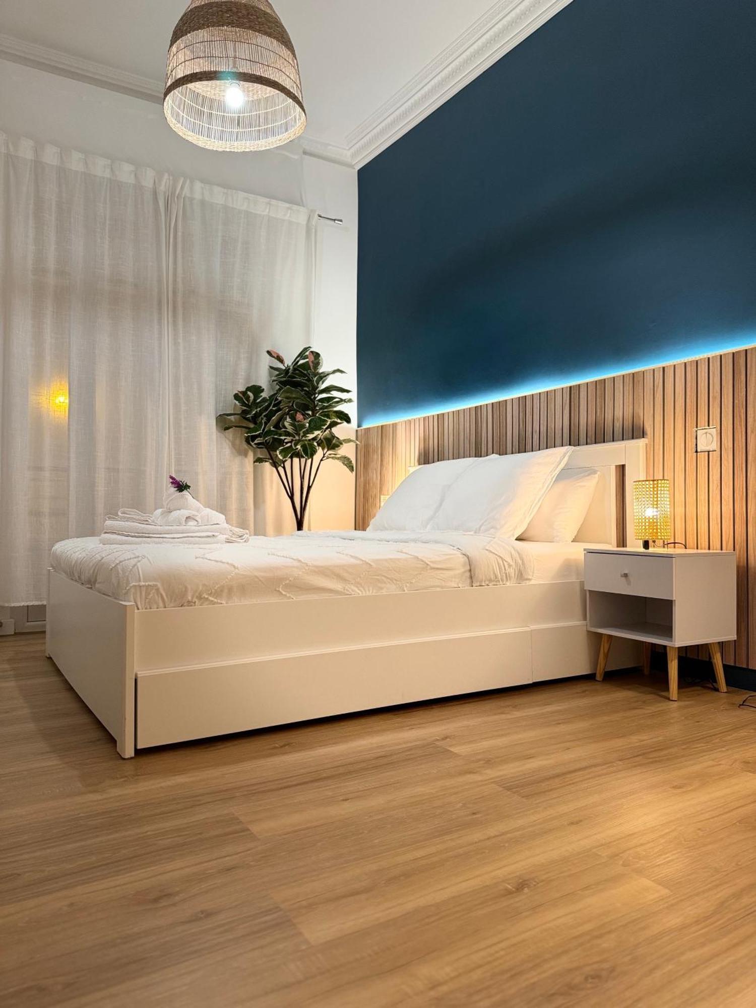 Apartment Sunshine Getaway - Stylish In The Heart Of