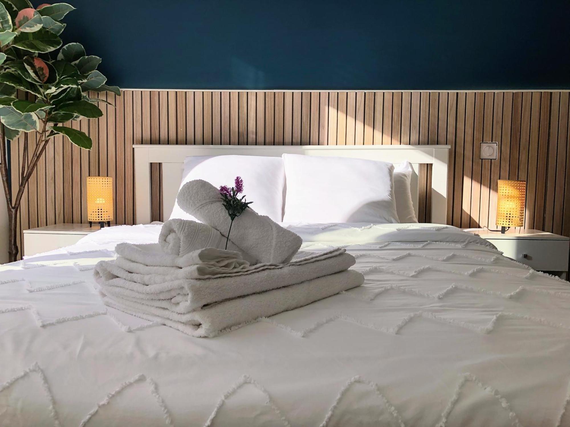 Sunshine Getaway - Stylish In The Heart Of Appartement